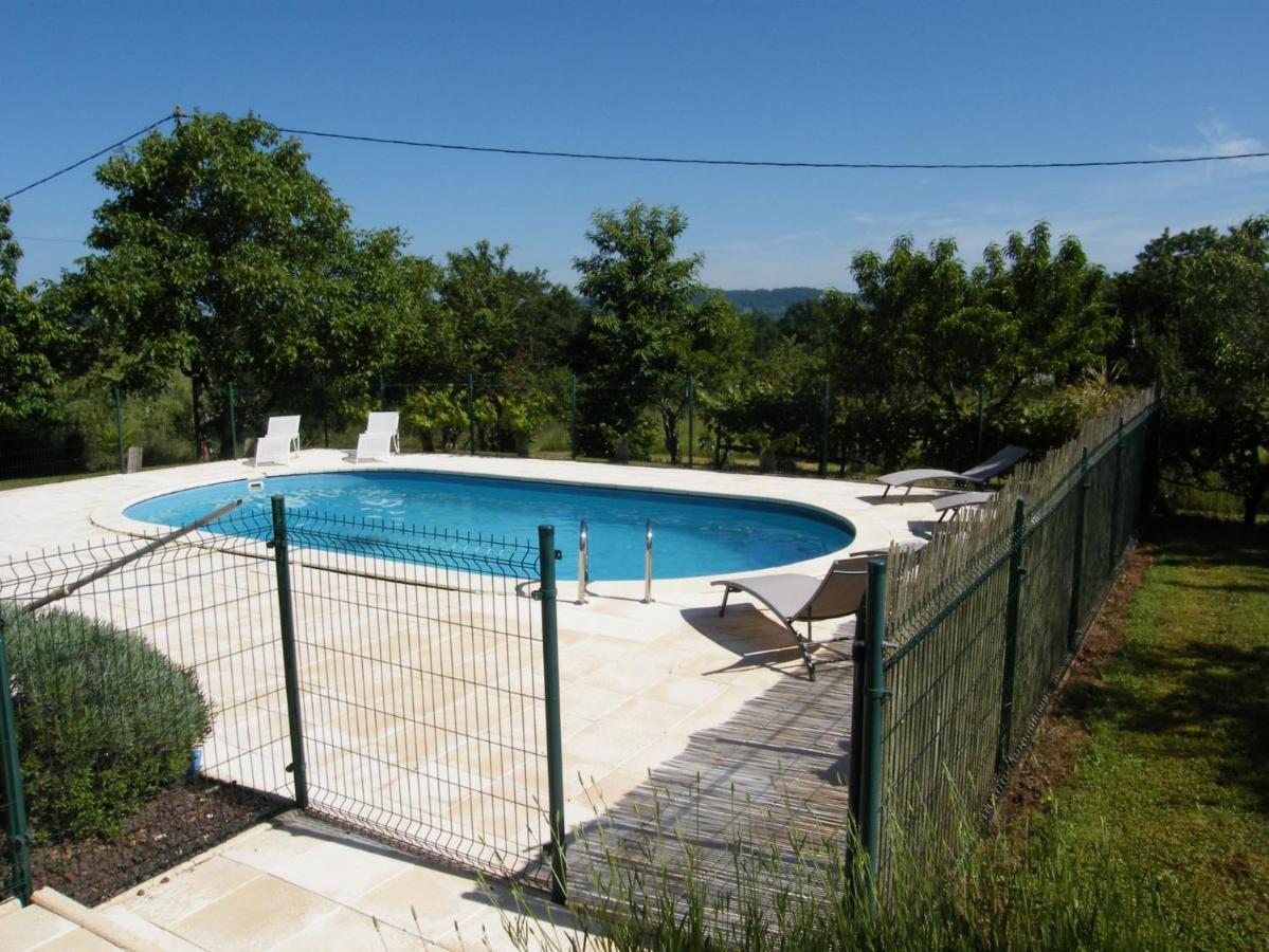 VILLA CLIMATISEE AVEC PISCINE PRIVEE à L'OREE DU PERIGORD Brignac-la-Plaine Esterno foto