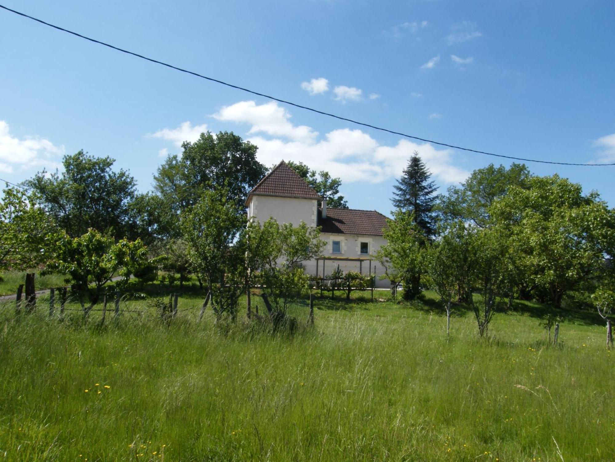 VILLA CLIMATISEE AVEC PISCINE PRIVEE à L'OREE DU PERIGORD Brignac-la-Plaine Camera foto